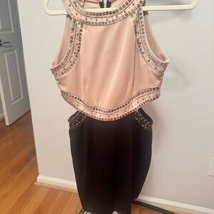 Elegant Nude and Black Sleeveless Dress